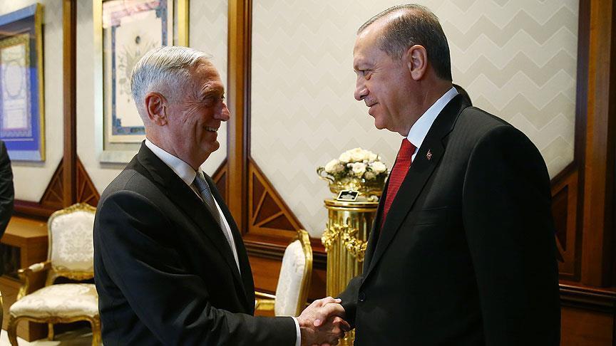 أردوغان وماتيس يؤكدان وحدة أراضي العراق وسوريا