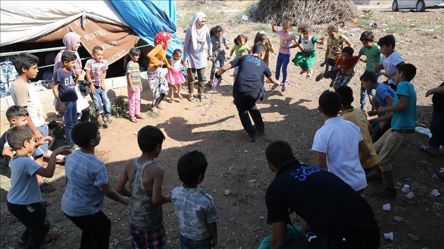 В Турции реализуют проект по поддержке детей сирийских беженцев