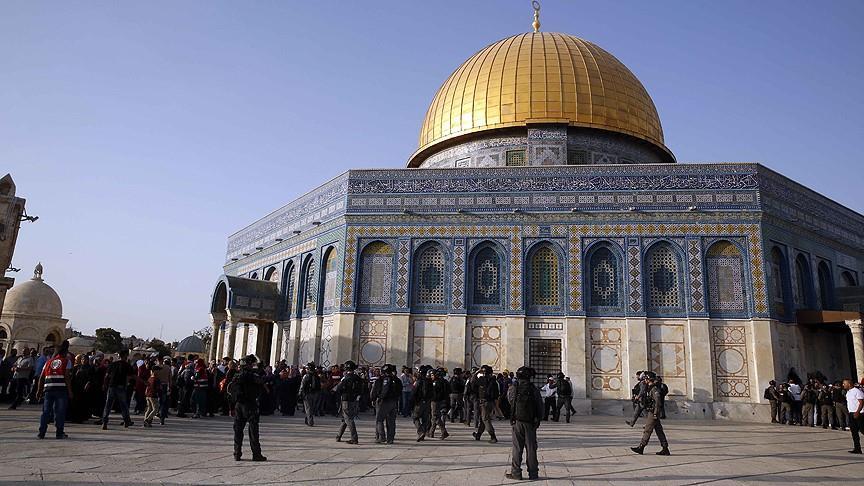 Israel lifts year-long ban on lawmakers' Al-Aqsa visits
