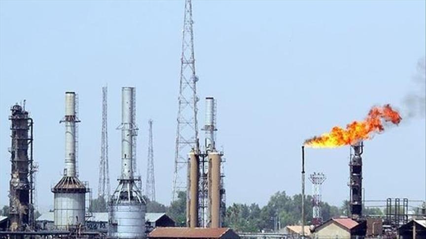 Largest US oil refinery closes due to Harvey