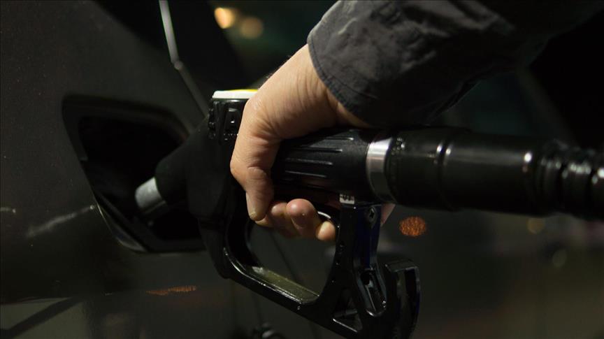 La mayor refinería de petróleo de EEUU cierra debido a Harvey