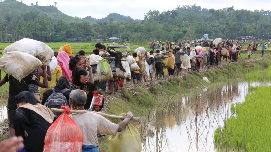 Bazı yardım kuruluşları Arakan kamplarındaki faaliyetlerini durdurdu