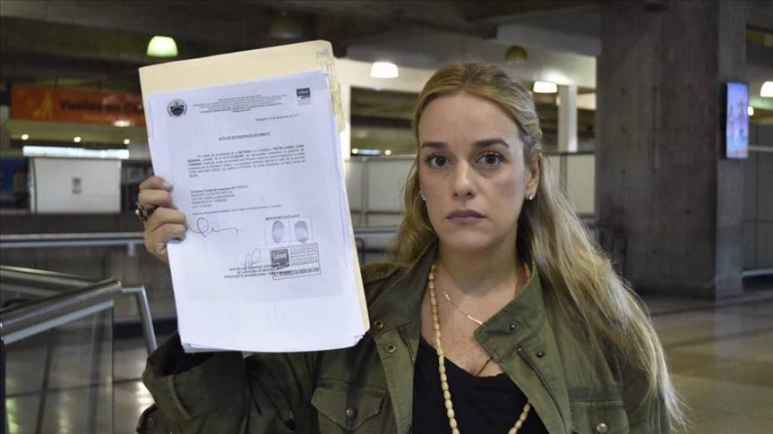 El Gobierno de Venezuela le prohibió a Lilian Tintori salir del país
