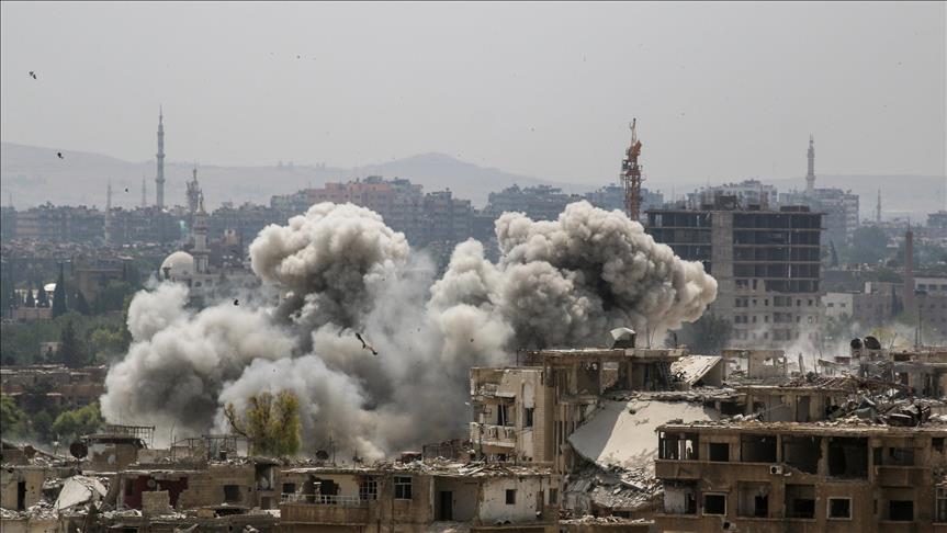 El régimen sirio rompe el asedio de Daesh en Deir al-Zour