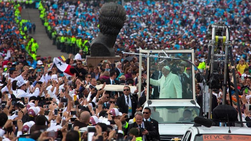 Más de un millón de personas asistieron a la misa campal del papa en Bogotá