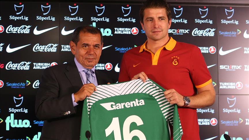 Foot/Mercato: Galatasaray annonce Cédric Carrasso (Officiel)
