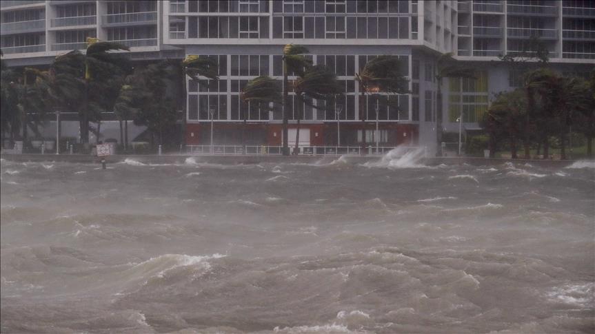 Hurricane Irma takes destructive path through Florida