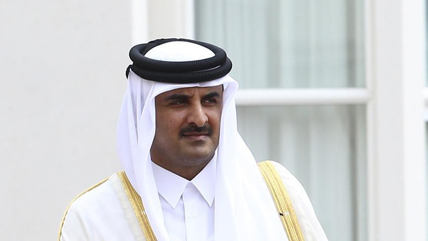 أمير قطر يزور قاعدة "العديد" الجوية