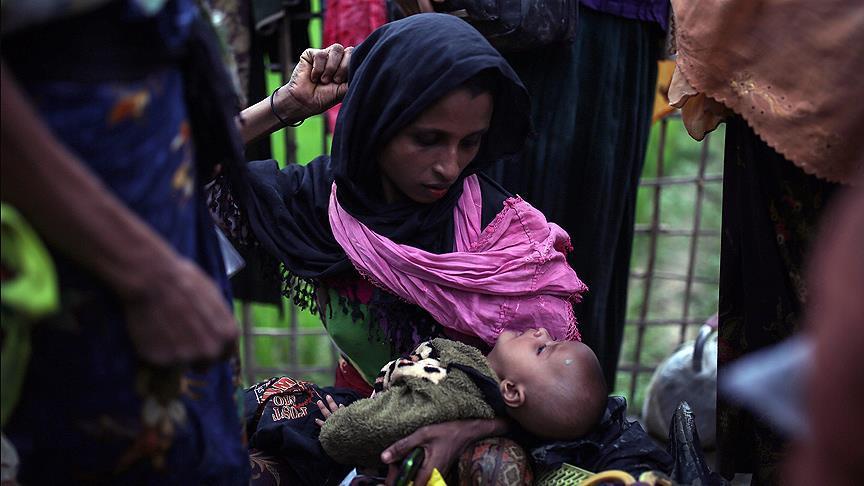 На бегалската рута од Аракан кон Бангладеш се родија 100 бебиња