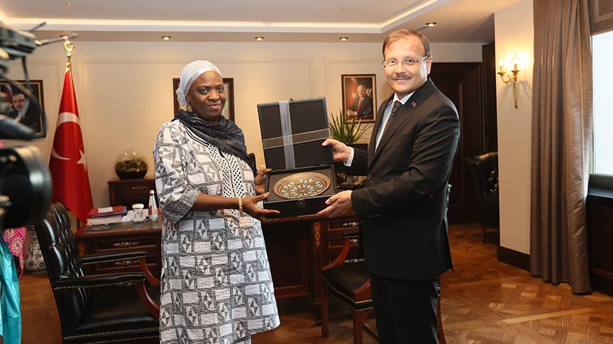 Başbakan Yardımcısı Çavuşoğlu: FETÖ ile mücadeledeki desteği için Gambiya'ya teşekkür ediyoruz