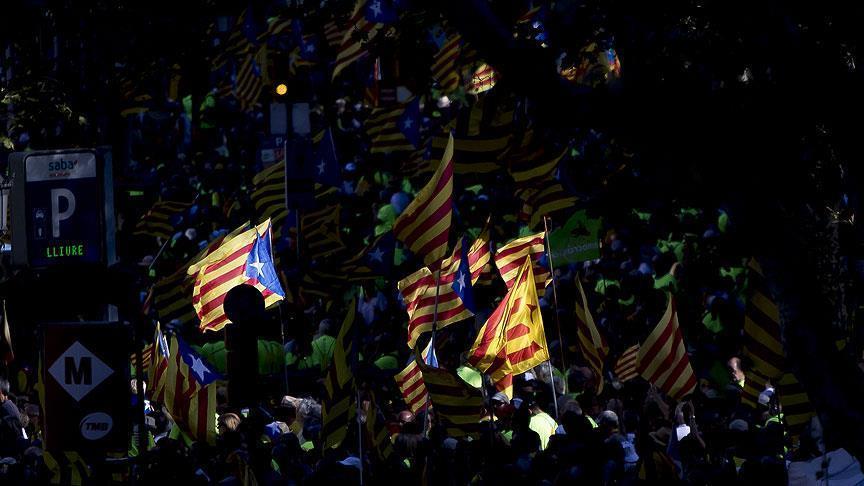 КС Испании приостановил действие закона о выходе Каталонии