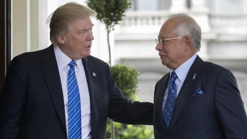 Trump, Malezya Başbakanı Rezak ile görüştü