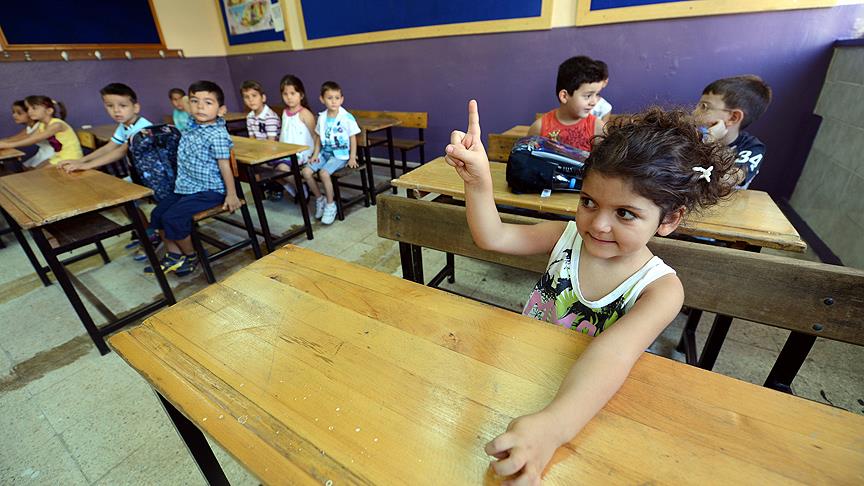 Okul kayıtlarında velilerden 'fatura, sözleşme" istenmeyecek