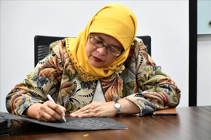 Halimah Yacob, buka jalan kesetaraan di ranah politik Singapura