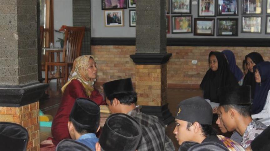 Masriyah Amva : Inspirator dari Pesantren Kebon Jambu