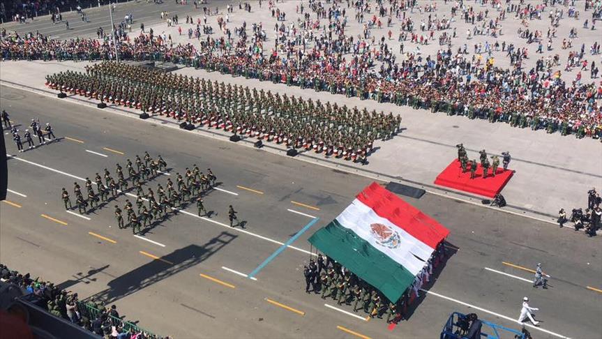 México celebra 207 años del inicio de su guerra de independencia