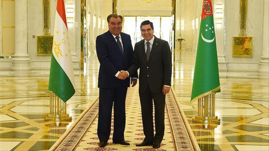 دیدار رؤسای جمهور تاجیکستان و ترکمنستان در عشق‌آباد 