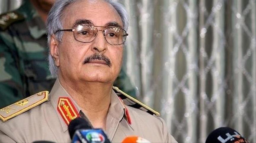 Le général libyen Haftar reçu par le président tunisien