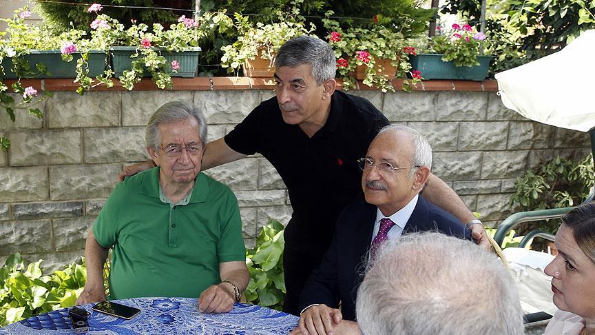 CHP Genel Başkanı Kılıçdaroğlu Trabzon'da hasta ve taziye ziyaretlerinde bulundu