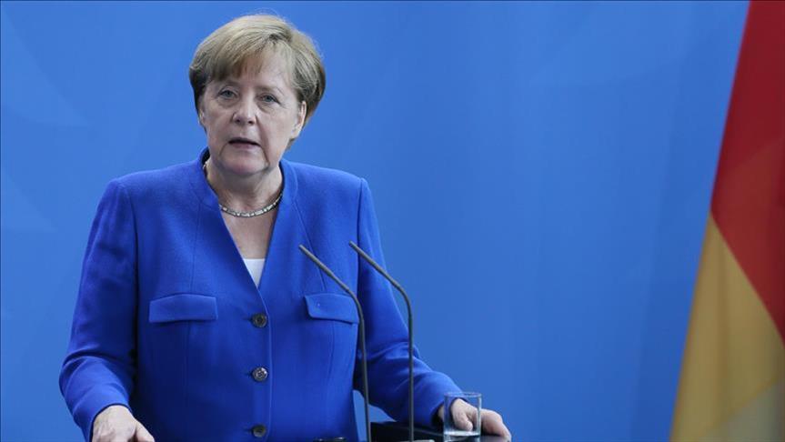 Zgjedhjet në Gjermani, Merkel në garë për mandatin e katërt
