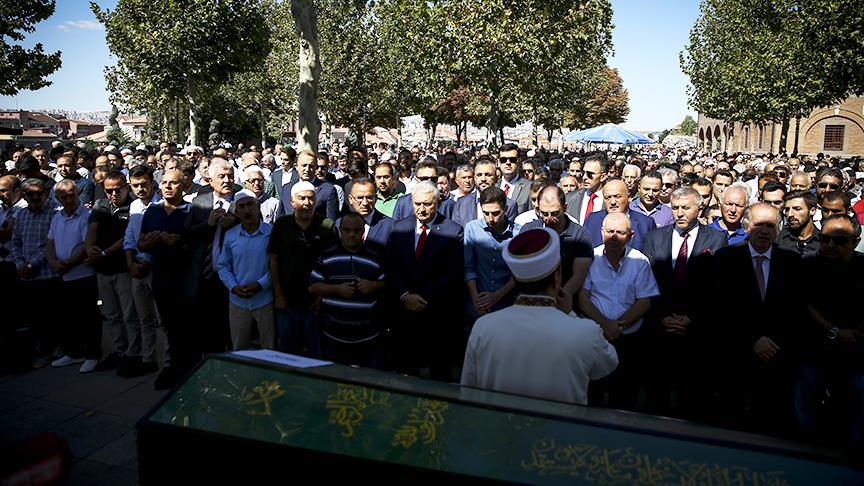 Başbakan Yıldırım, Cuma namazını Hacı Bayram Cami'nde kıldı