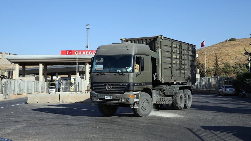 Cilvegözü Sınır Kapısı'nda askeri araç yoğunluğu