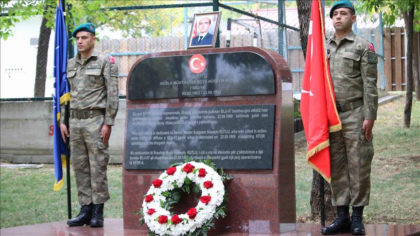 Prishtinë, ceremoni përkujtimore për rreshterin turk Hüseyin Kutlu  