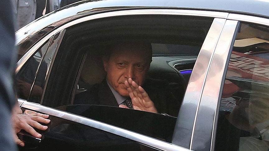 Erdoğan, 2019 seçimleri için istişare toplantısına katıldı 