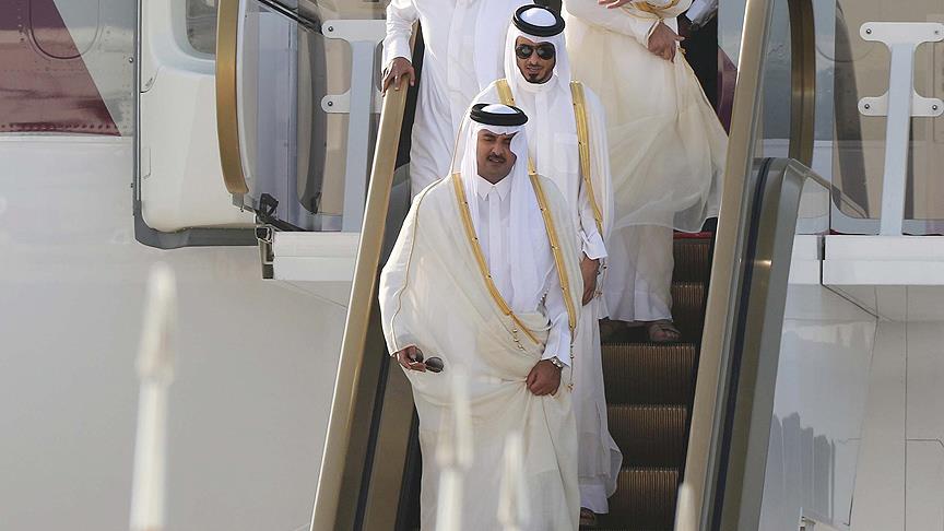 Katar Emiri Al Sani Doha'da coşkuyla karşılandı