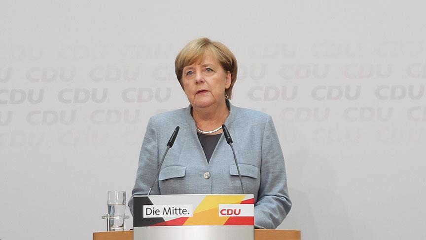 Almanya Başbakanı Merkel: Almanya'nın istikrarlı ve iyi bir hükümet kurması önemli