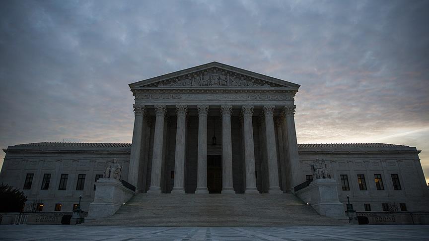 ABD Yüksek Mahkemesi 'seyahat yasağı' duruşmasını erteledi