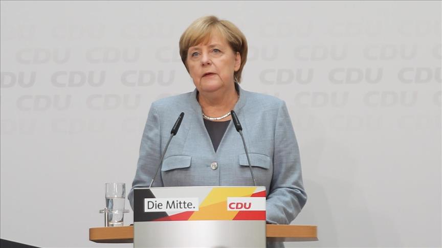 Merkel: O koaliciji ćemo razgovarati s FDP-om, Zelenim, ali i sa SPD-om