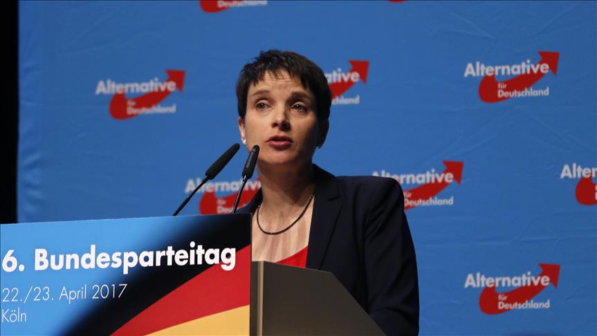 AfD Eşbaşkanı Petry partisinden istifa edecek 