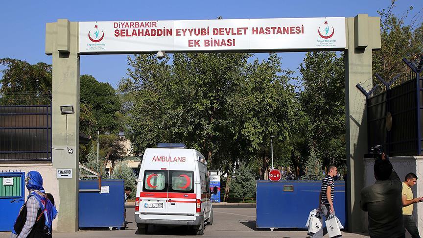 Diyarbakır'daki operasyonda yaralanan bir asker şehit oldu