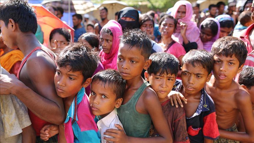 Refugiados rohinyás siguen llegando a campamentos en Bangladés