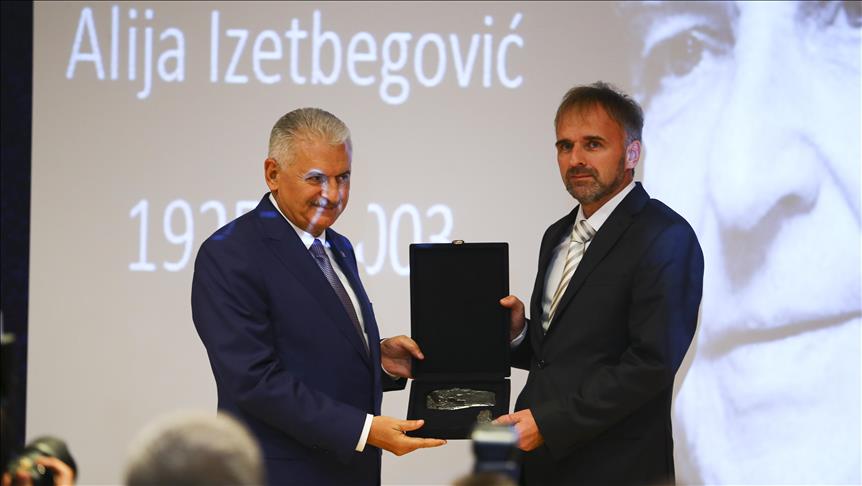 Turska: Aliji Izetbegoviću posthumno dodijeljena "Nagrada mira Kadesh"