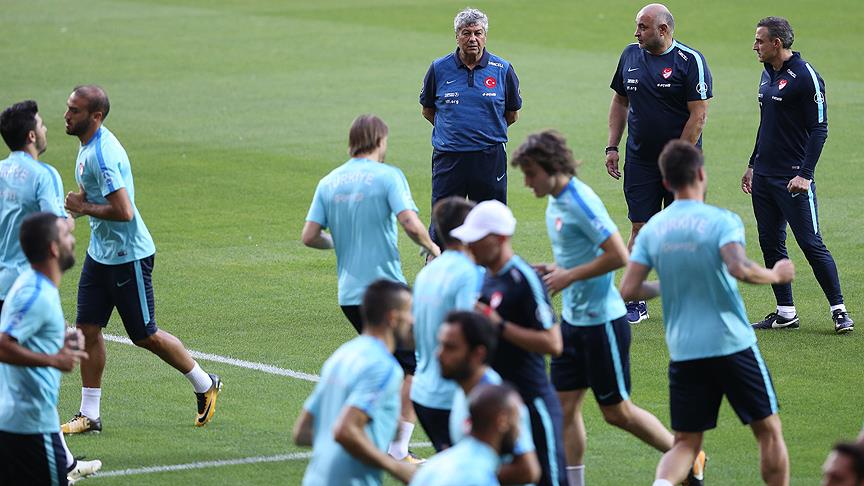 A Milli Futbol Takımı'nda hazırlıklar başladı