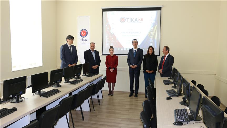 TIKA rinovon dy shkolla në  Mitrovicë 