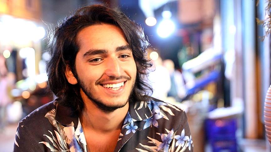 Öğrenim kredileriyle dünyayı dolaştı