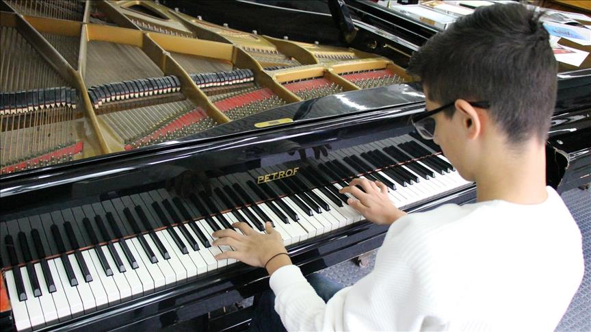 Pianisti i ri Mustafaoglu: Muzika klasike tek unë zgjon emocione