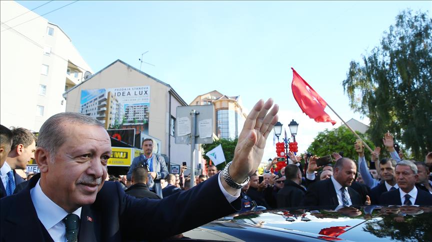 Erdogan visite la ville serbe de Novi Pazar