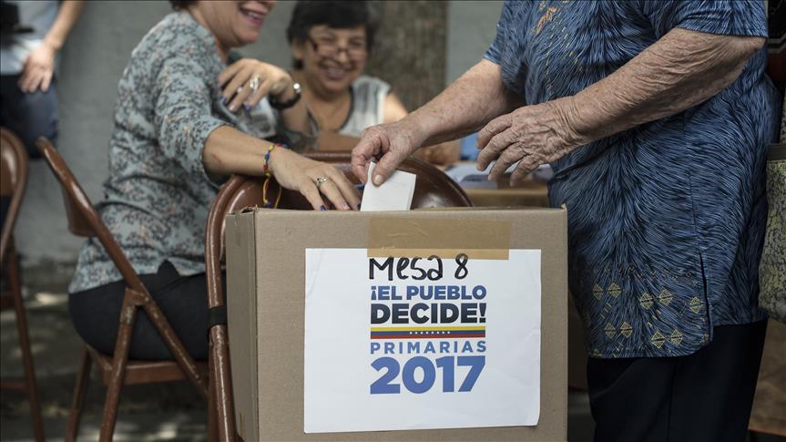 Venezuela: el CNE distribuye el material de elección de gobernadores