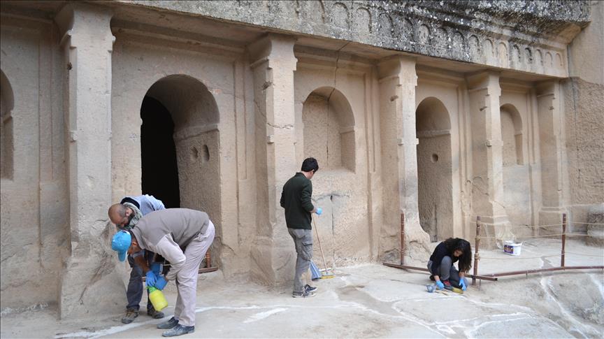 Ihlara'daki bin 100 yıllık kilise turizme kazandırıldı