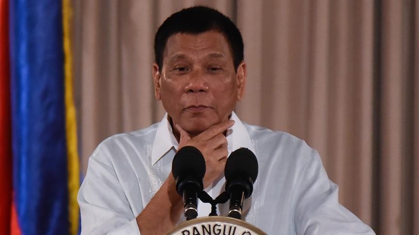 Duterte declares hands off Philippines' war on drugs