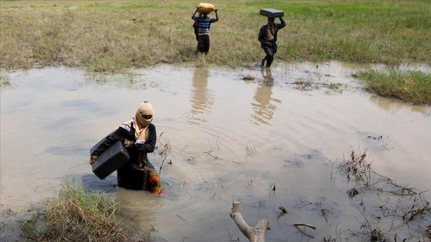 وفاة فتاة روهنغية إثر إصابتها بالتسمم جراء شرب ماء ملوث