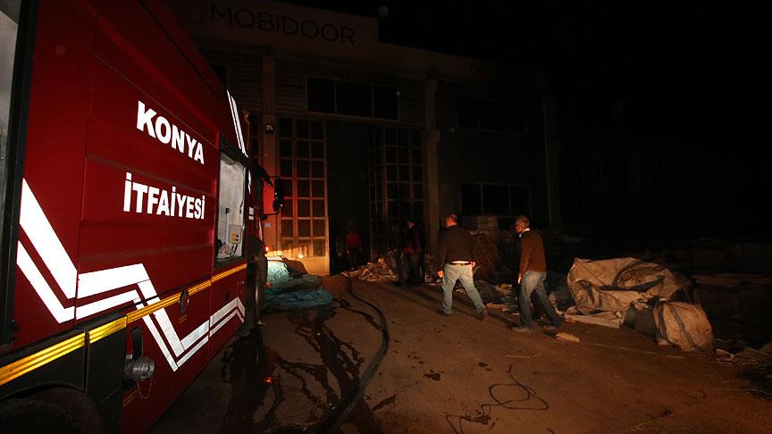 Konya'da mobilya fabrikasında yangın
