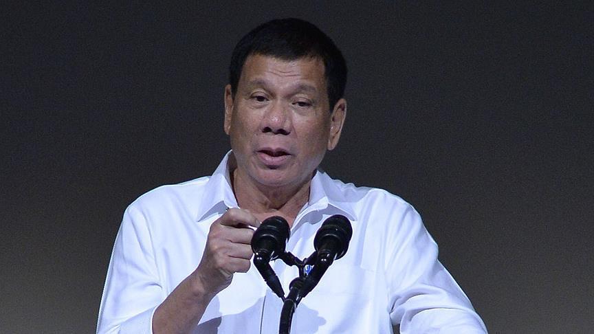 Hundreds protest Philippine president