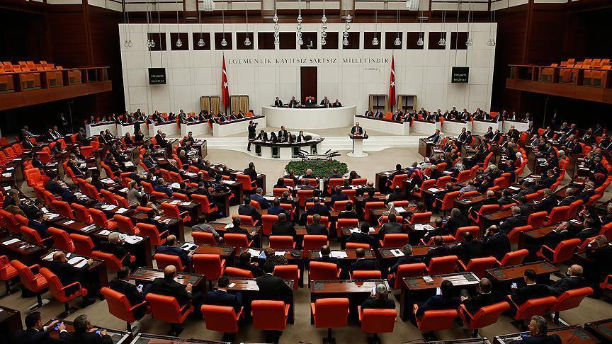 Turquie: Le gouvernement propose au Parlement de prolonger de 3 mois l'état d'urgence