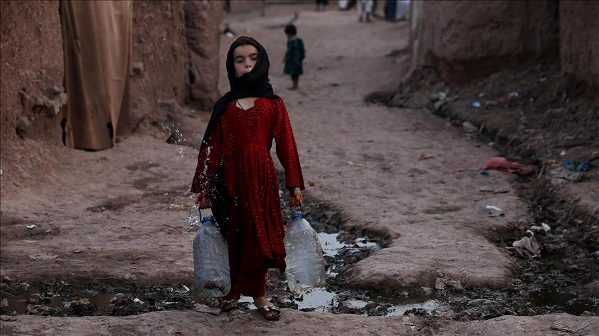 Rights group says Afghan girls strive for education