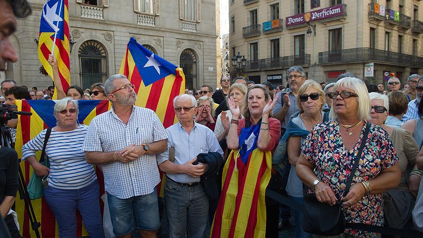 STK liderlerinin tutuklanması Katalonya'da protestoları başlattı
